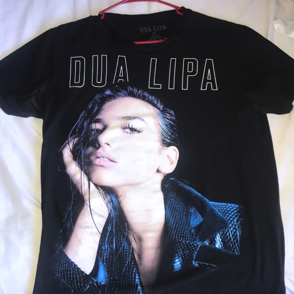 Dua Lipa tour shirt